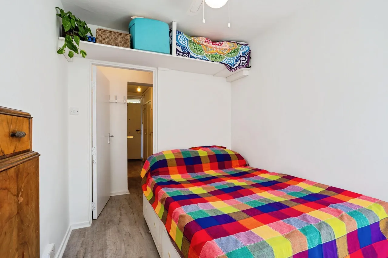 Charnwood Street, London, E5, photo 11