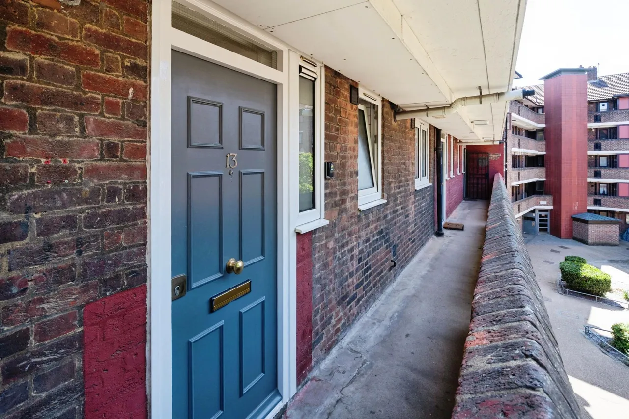 Charnwood Street, London, E5, photo 15