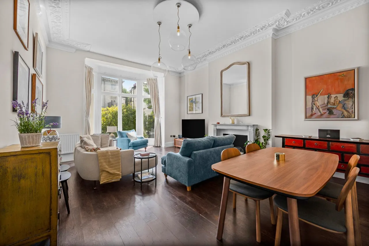 2 bed flat for sale, Buckland Crescent, Belsize Park, NW3