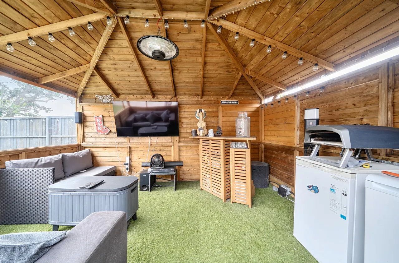 Nutshalling Avenue, Rownhams, SO16, photo 9