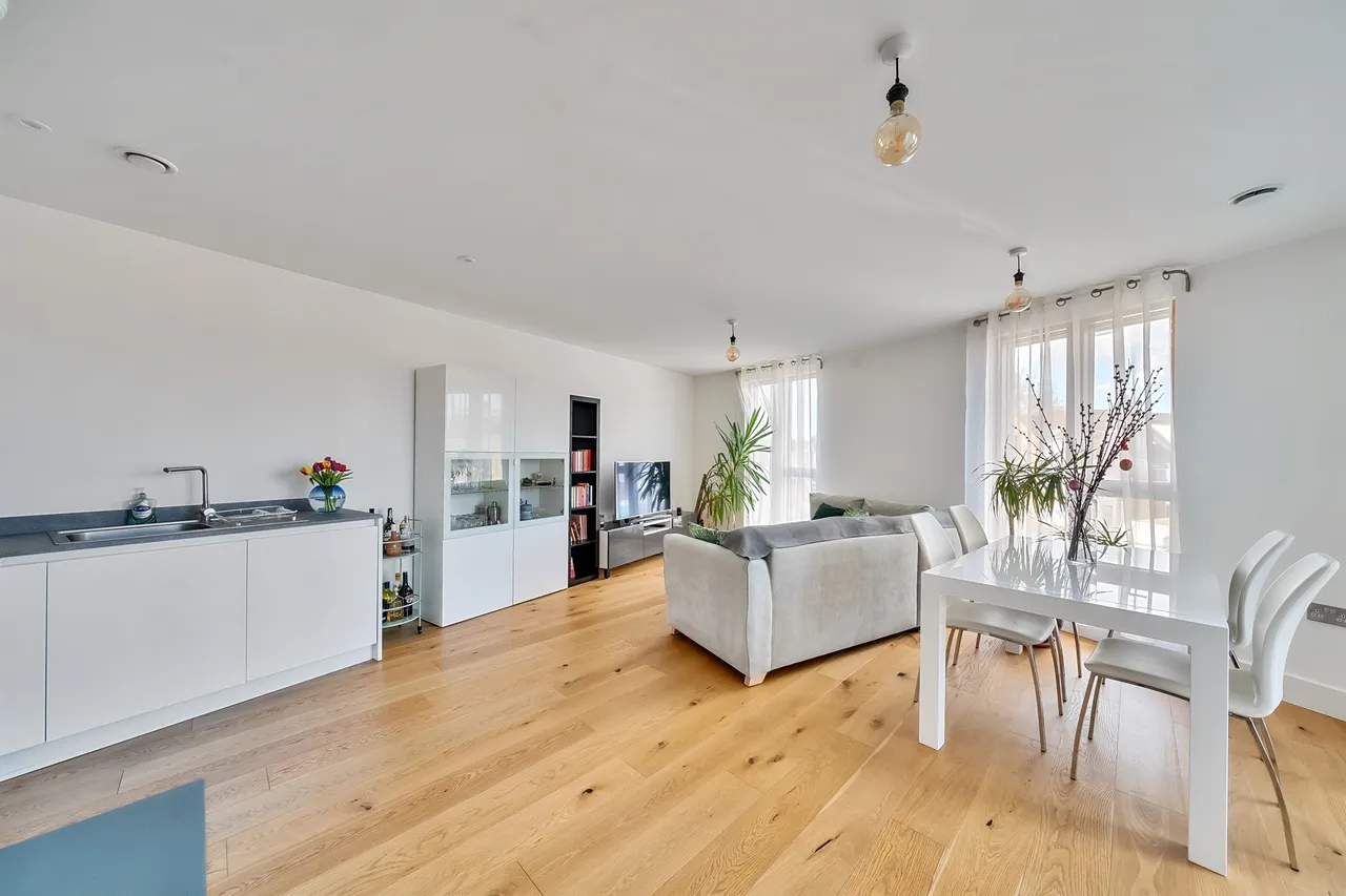 1 bed flat for sale — Cavendish Road, London