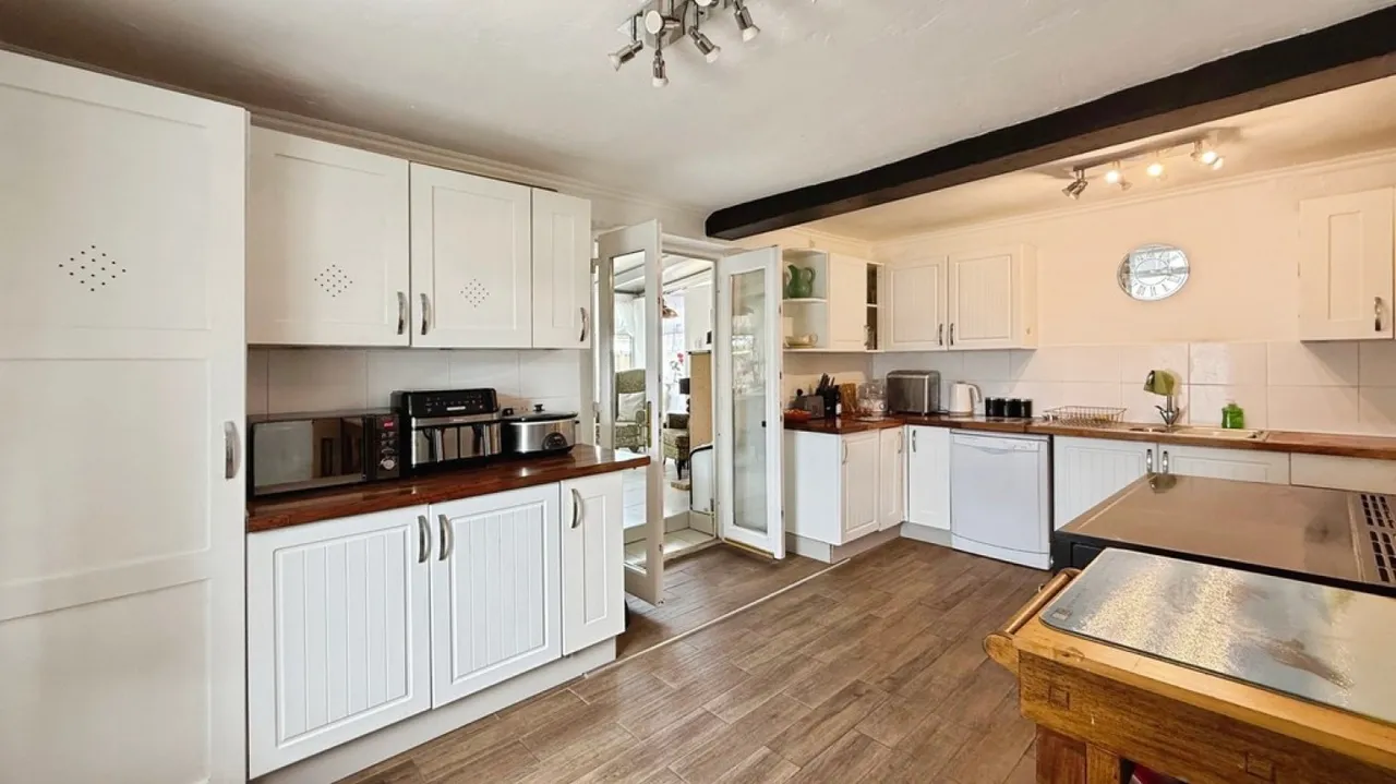 Oldfield Park, Westbury, photo 5