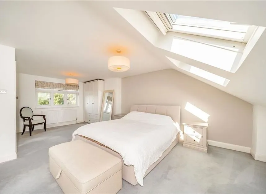 Cambridge Crescent, Teddington, TW11, photo 5
