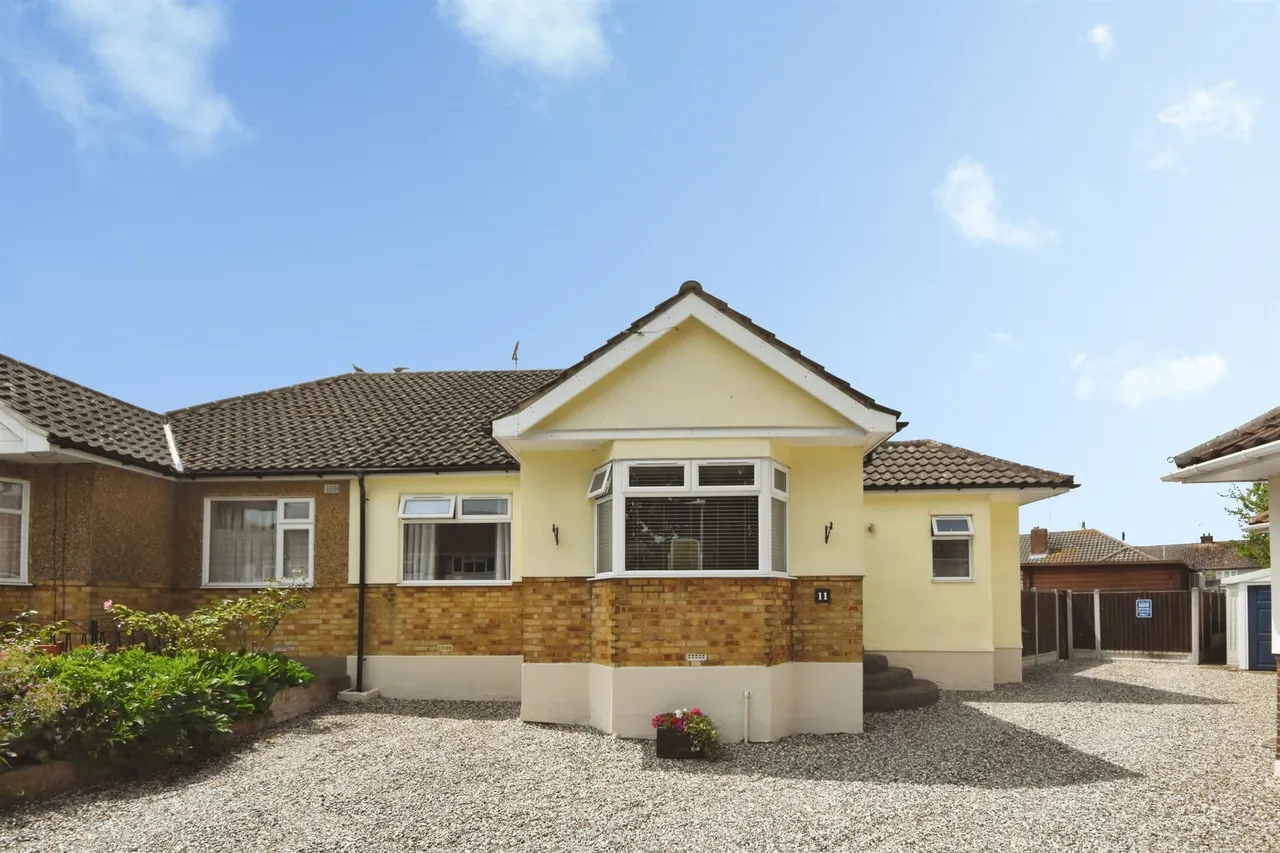 4 bed house for sale — Hares Chase, Billericay