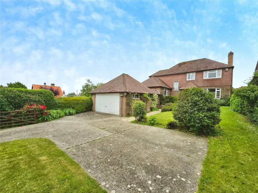 4 bed house for sale, Summers Lane, Totland Bay, PO39