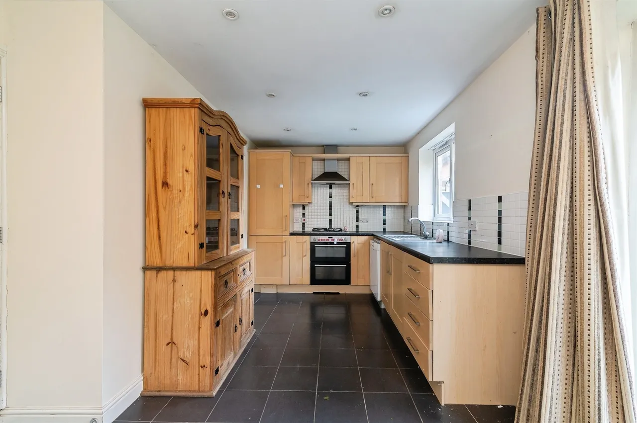 Woodland Close, Watnall, NG16, photo 2