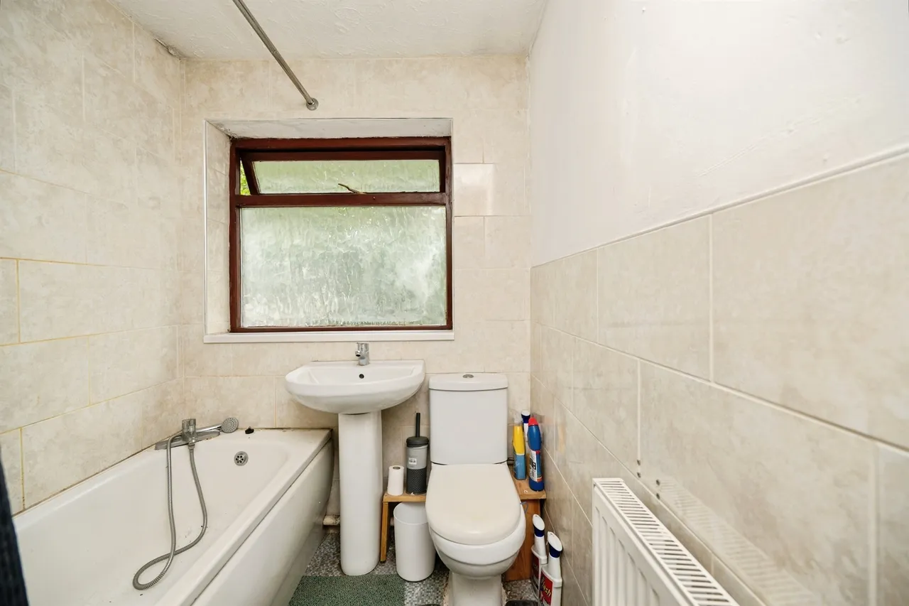 Stourbridge Road, Dudley, photo 8