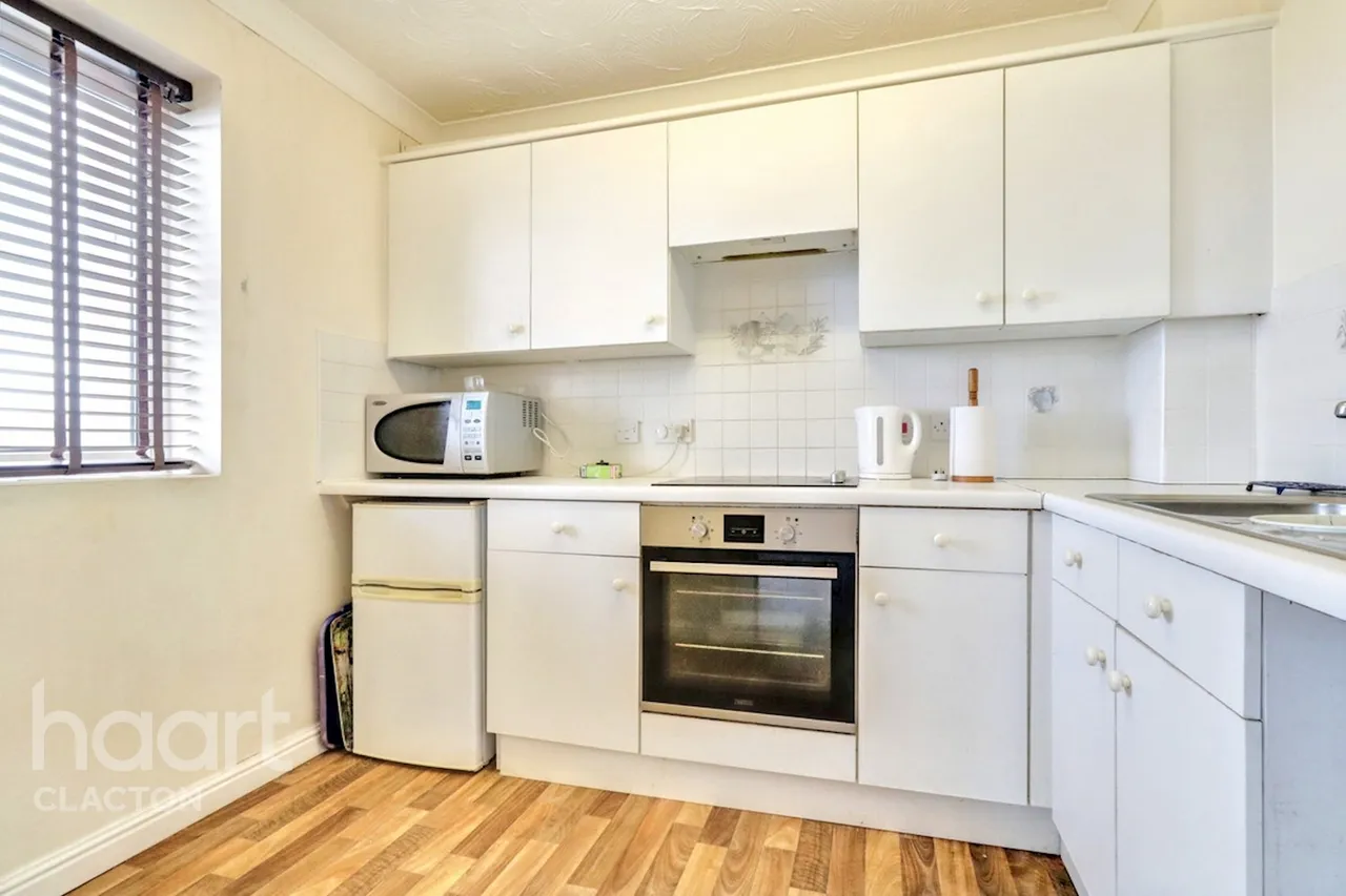 Selsey Avenue, Clacton-On-Sea, CO15, photo 4