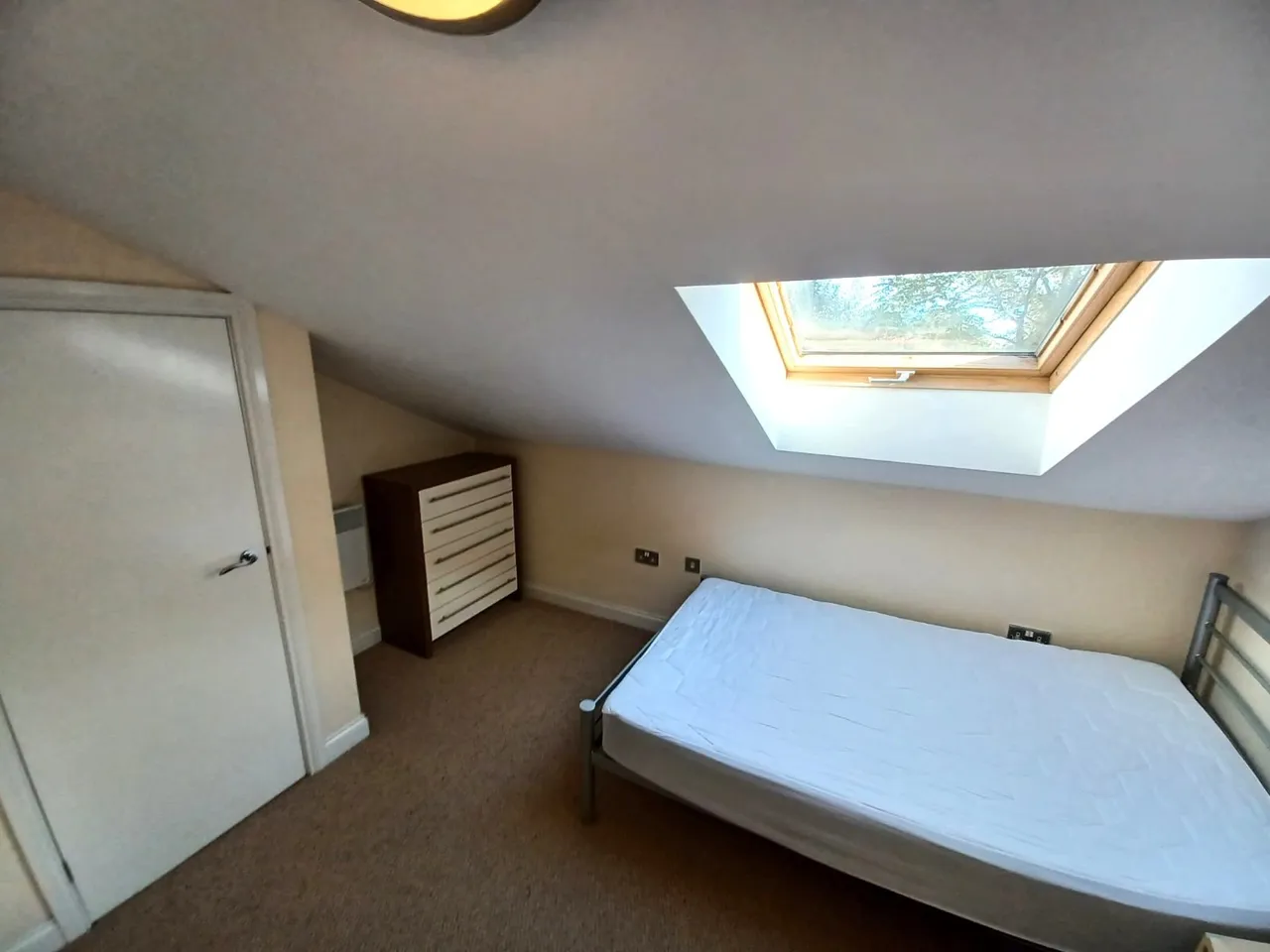King Lane, Moortown, LS17, photo 7