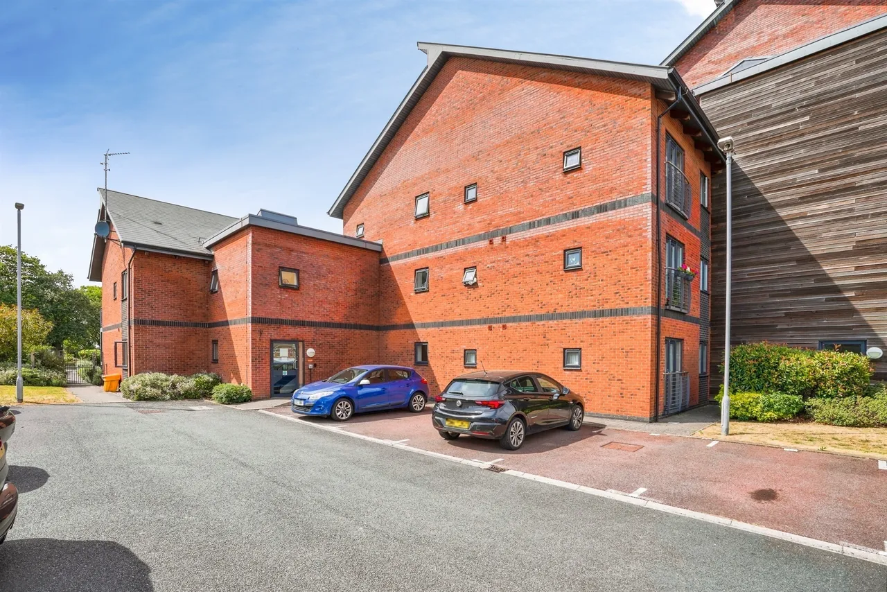 Churchfields Way, West Bromwich, B71, photo 15