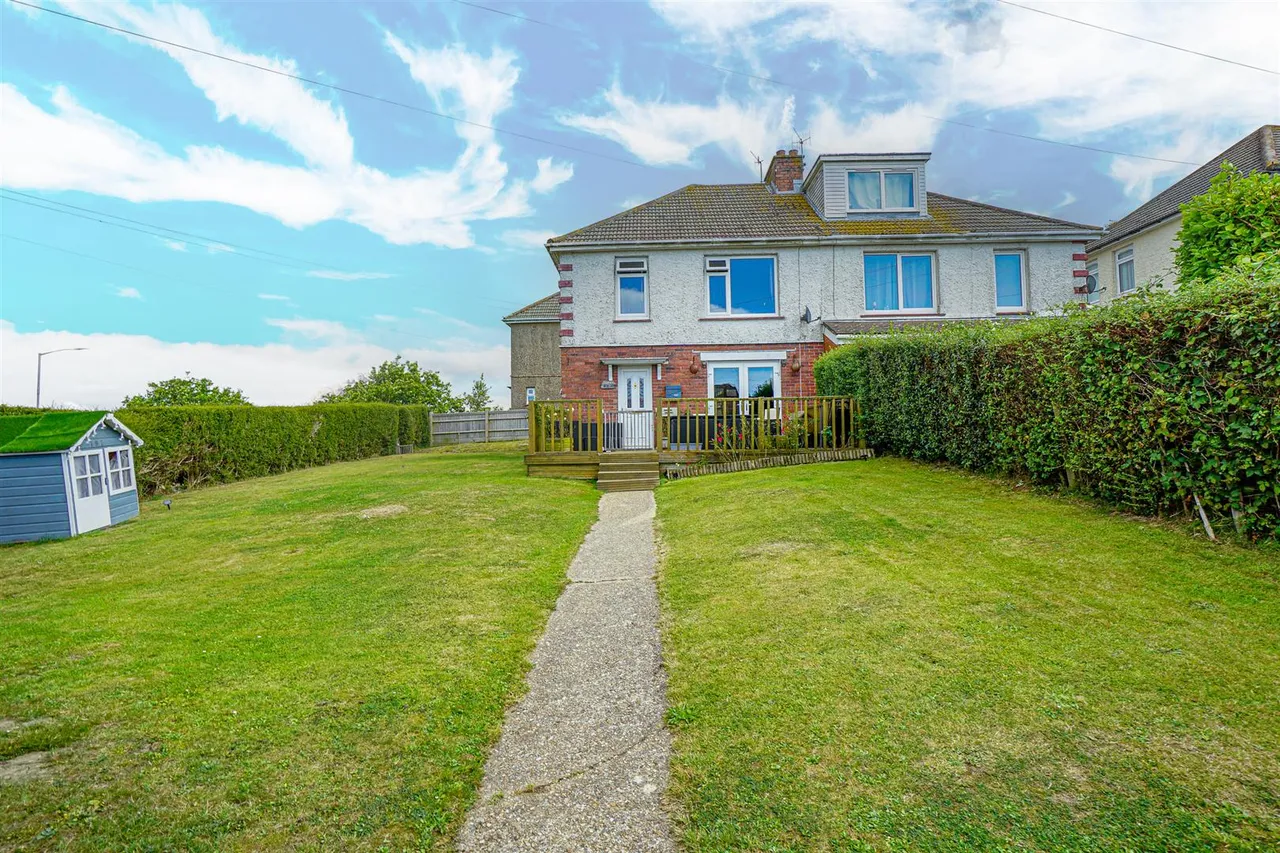 3 bed house for sale, Rye Road, Hastings