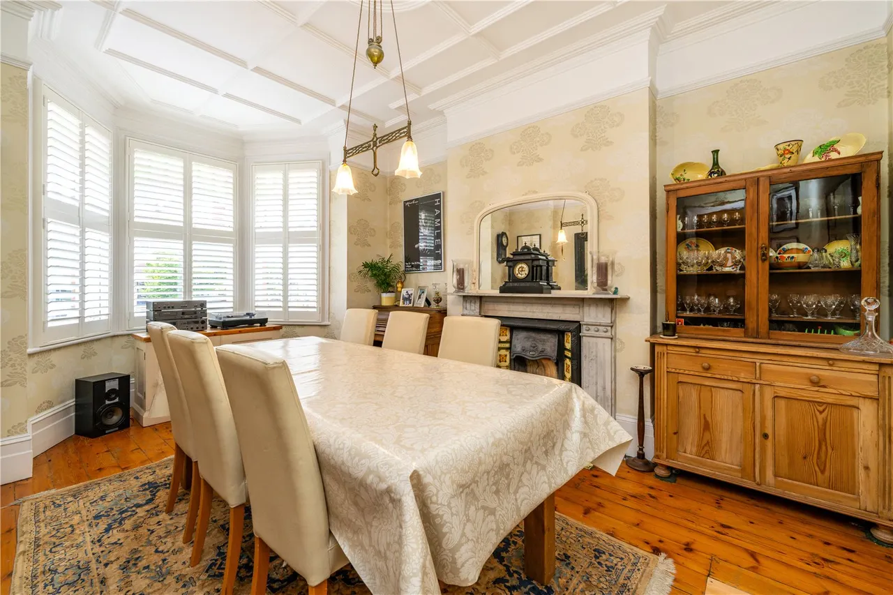 Wellington Road, Hampton, TW12 1JT, photo 3
