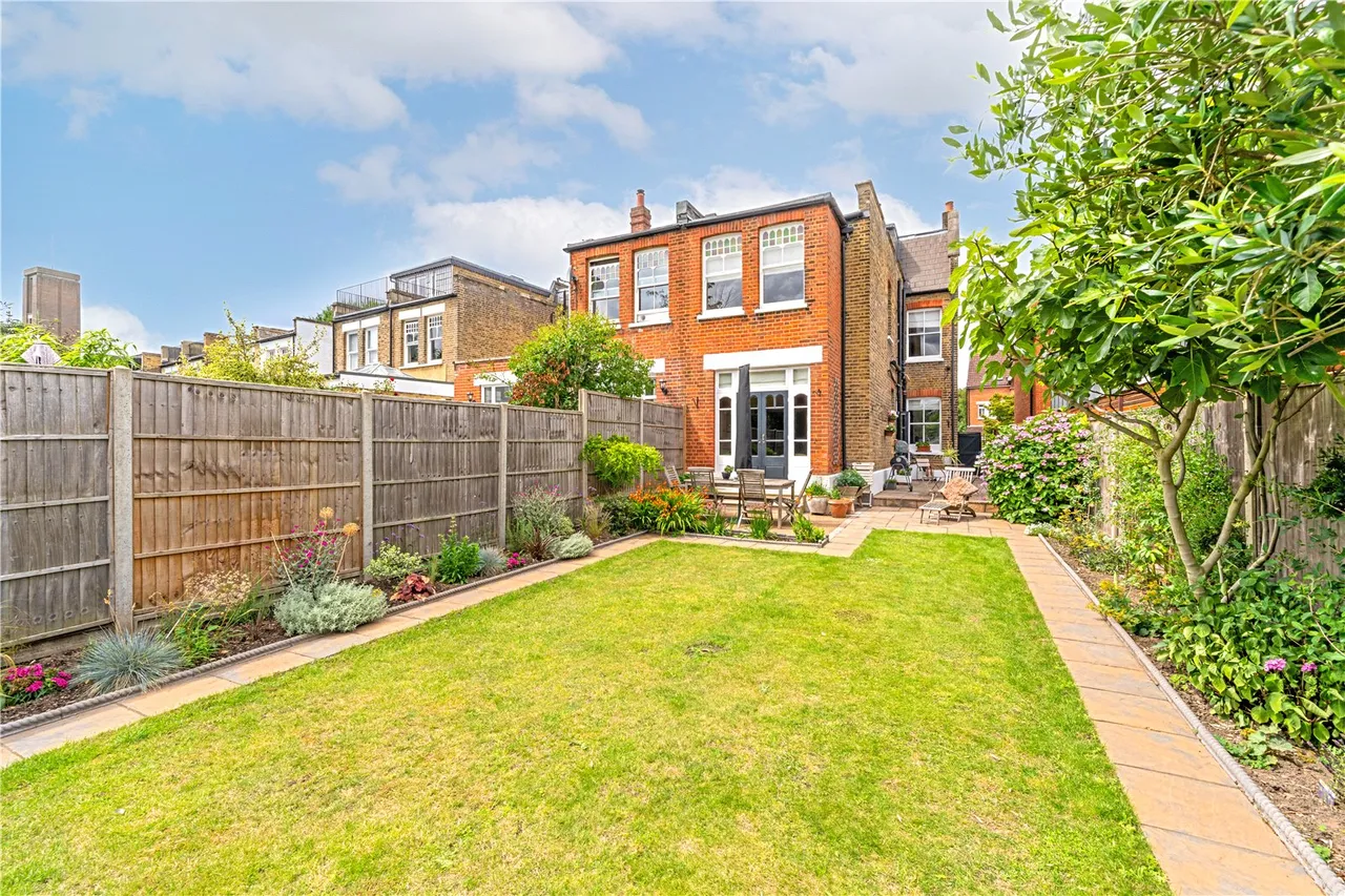 Wellington Road, Hampton, TW12 1JT, photo 9