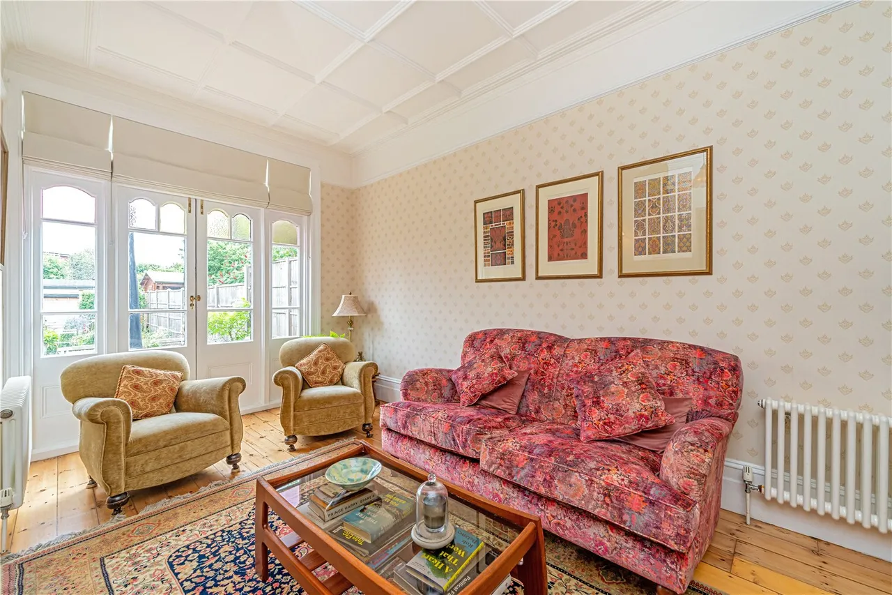 Wellington Road, Hampton, TW12 1JT, photo 4