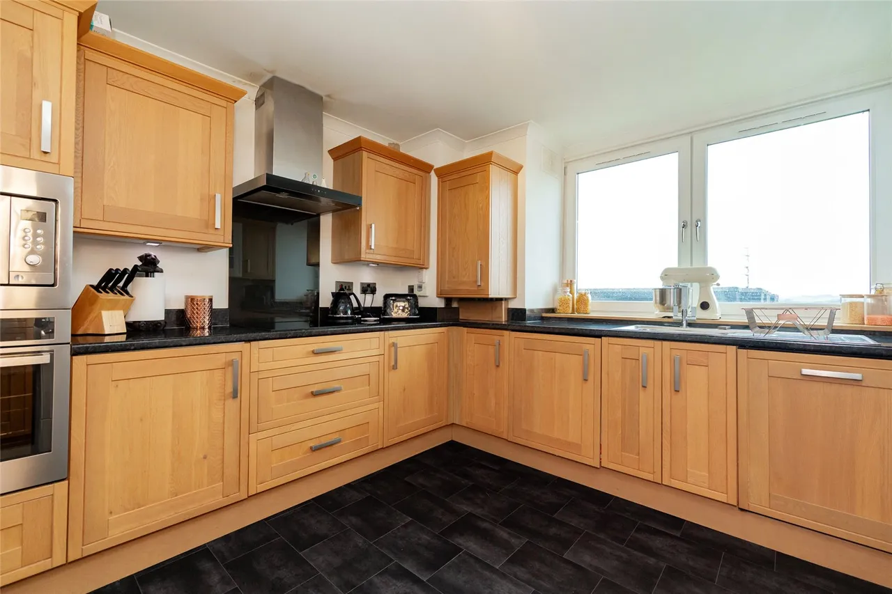 Gladstone Place, Dyce, AB21, photo 5