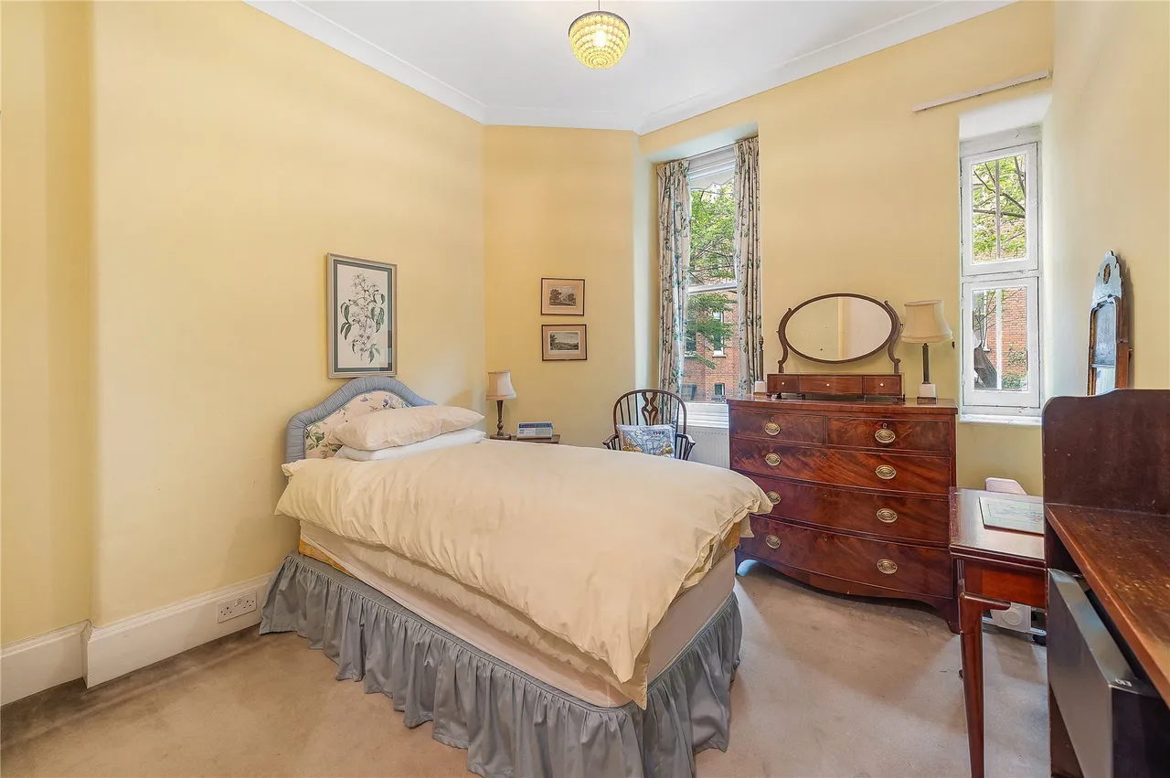 Sloane Court West, London, SW3, photo 10