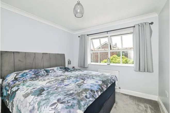 Queens Road, Sheerness, photo 12