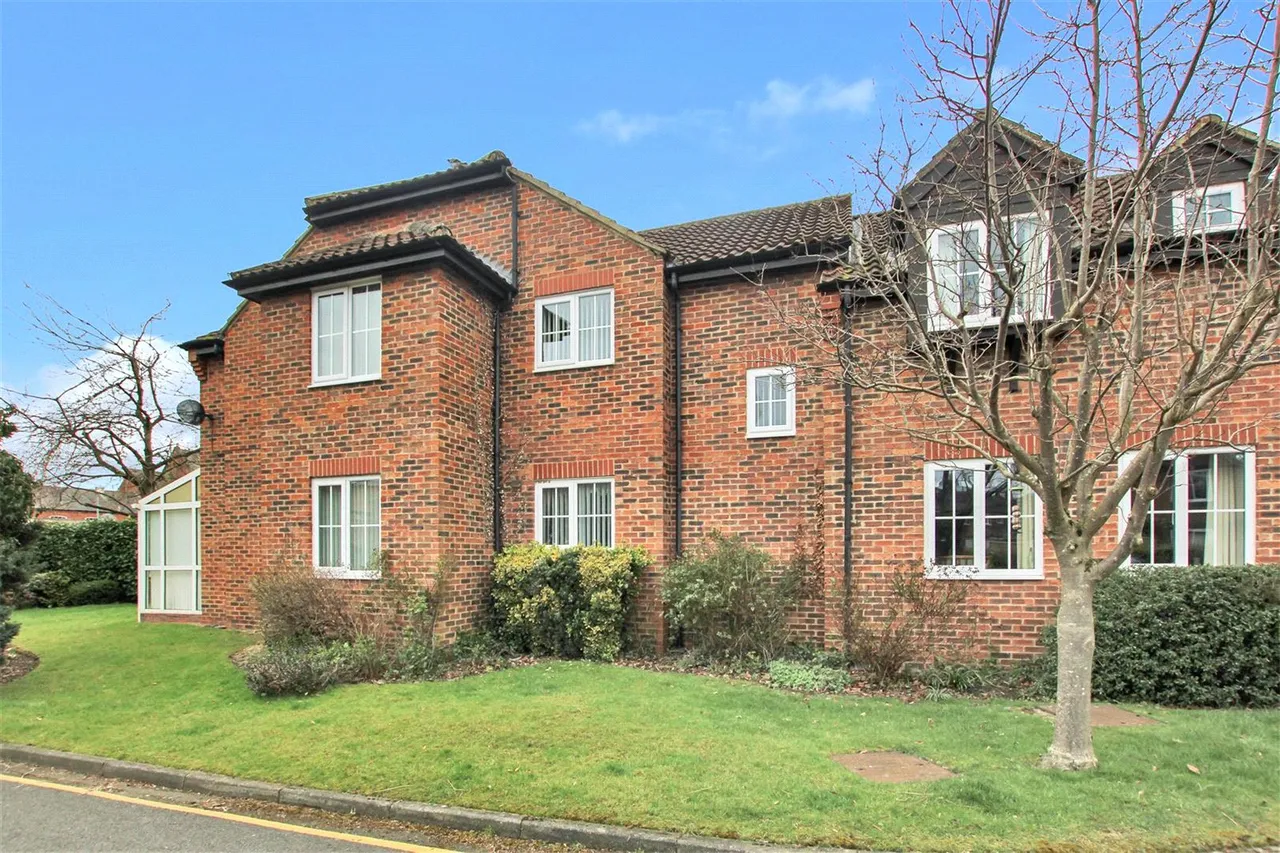 3 bed flat for sale, Arden Mews, Northallerton, DL6