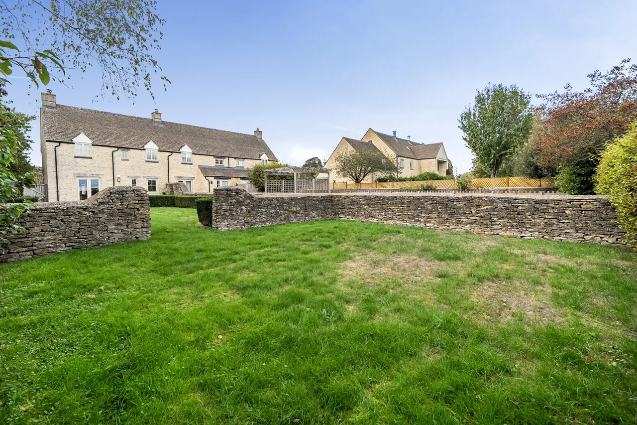 Arlingdon Fields, Cirencester, GL7, photo 11