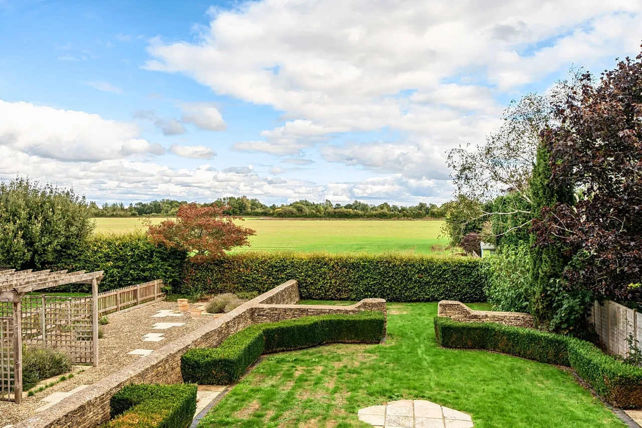 Arlingdon Fields, Cirencester, GL7, photo 9