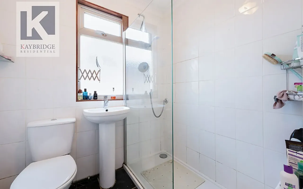 Ewell By Pass, Epsom, KT17, photo 8