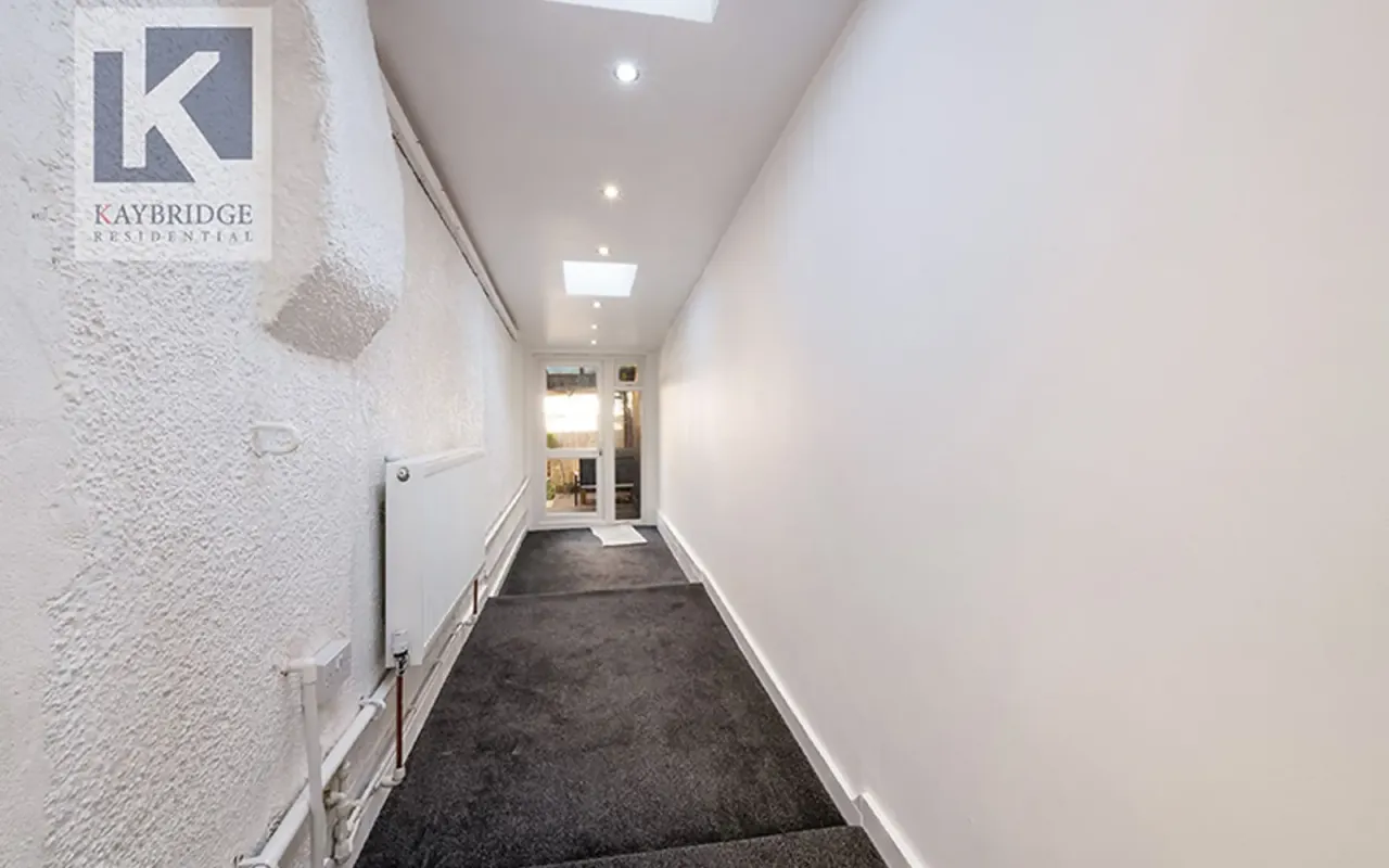 Ewell By Pass, Epsom, KT17, photo 9