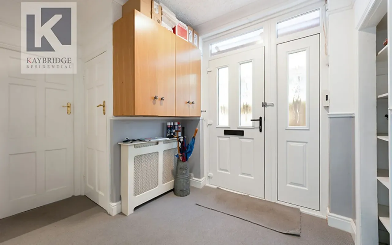 Ewell By Pass, Epsom, KT17, photo 5