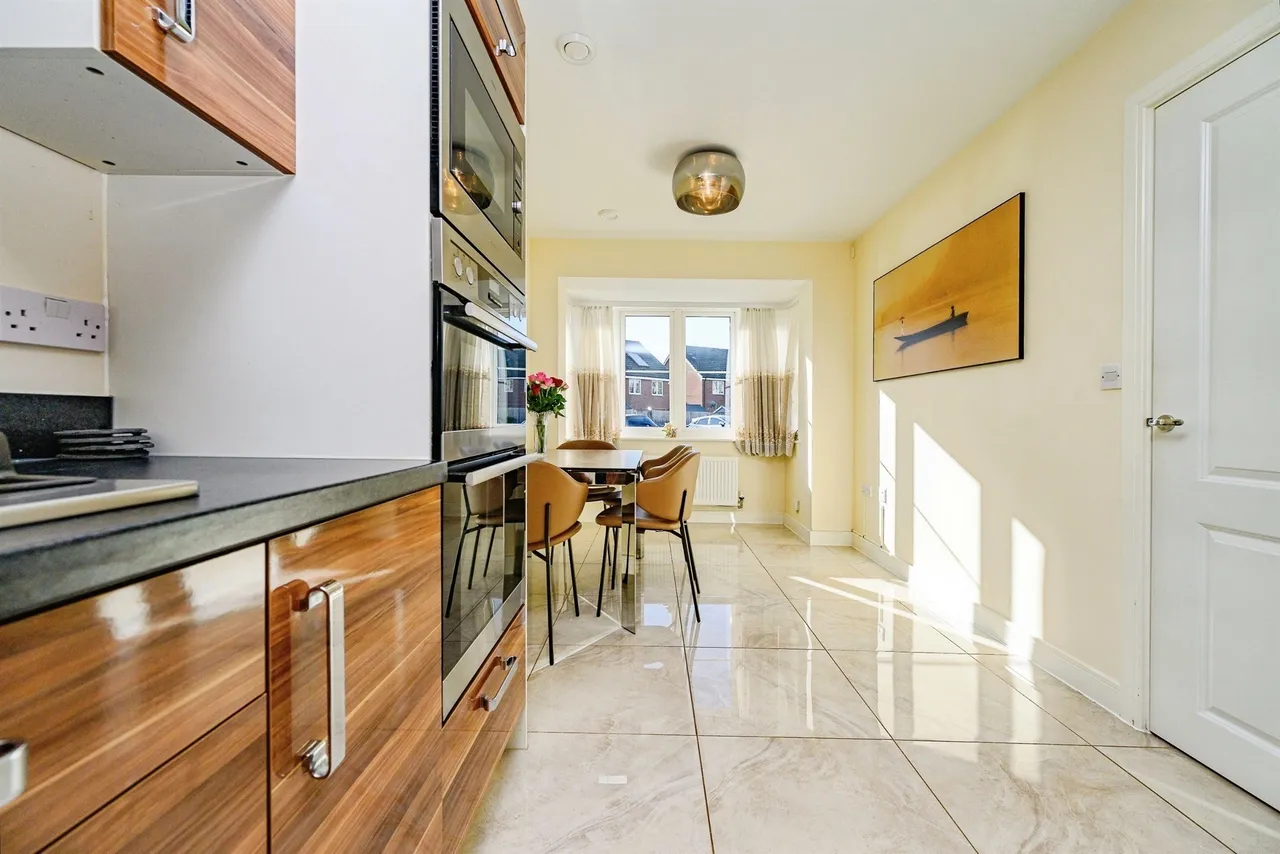 Braham Crescent, Leavesden, WD25, photo 8