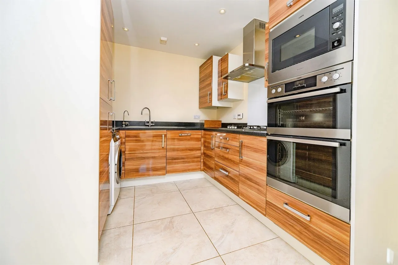 Braham Crescent, Leavesden, WD25, photo 3