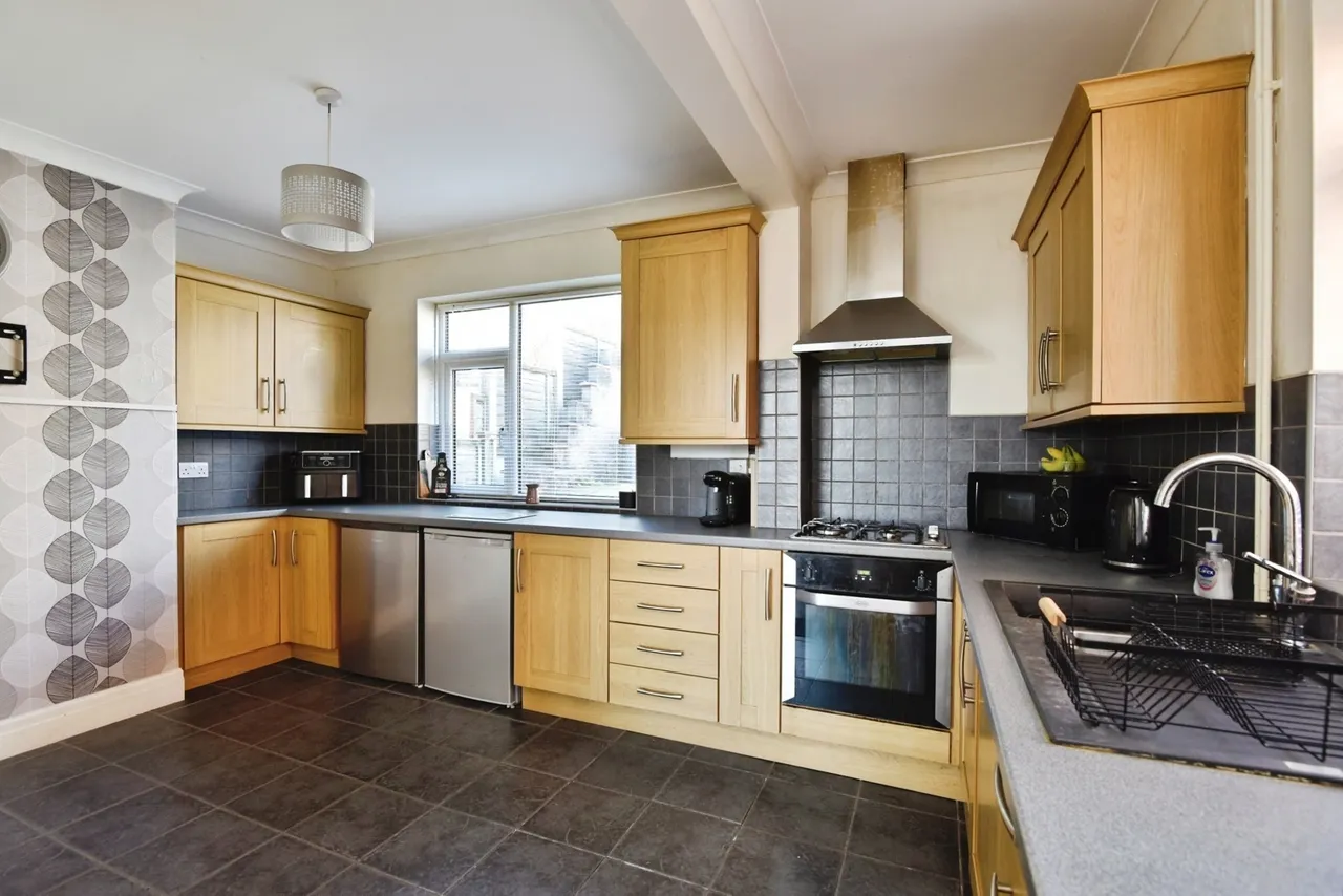 Hunters Way, STOKE-ON-TRENT, Staffordshire, ST4, photo 4