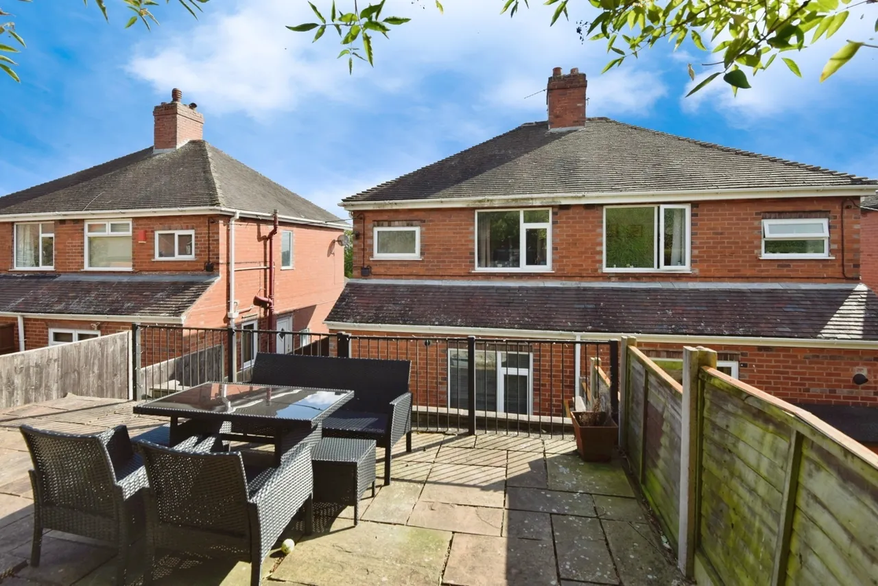 Hunters Way, STOKE-ON-TRENT, Staffordshire, ST4, photo 13
