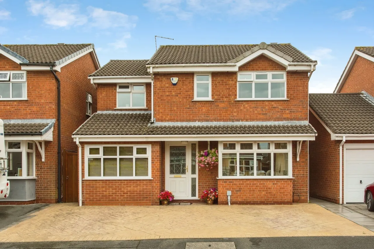 5 bed house for sale — Medway Close, Lostock Hall, Preston, Lancashire, PR5