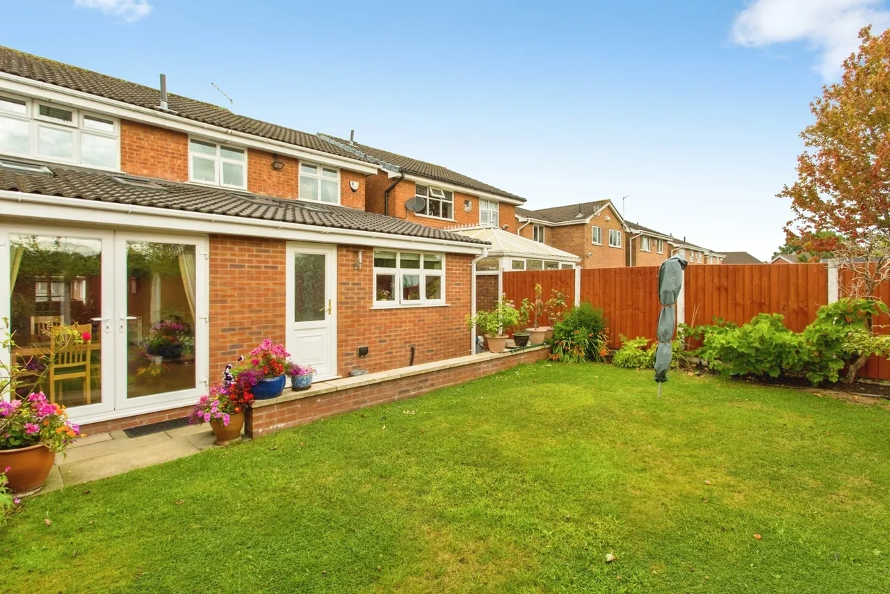 Medway Close, Lostock Hall, Preston, Lancashire, PR5, photo 22