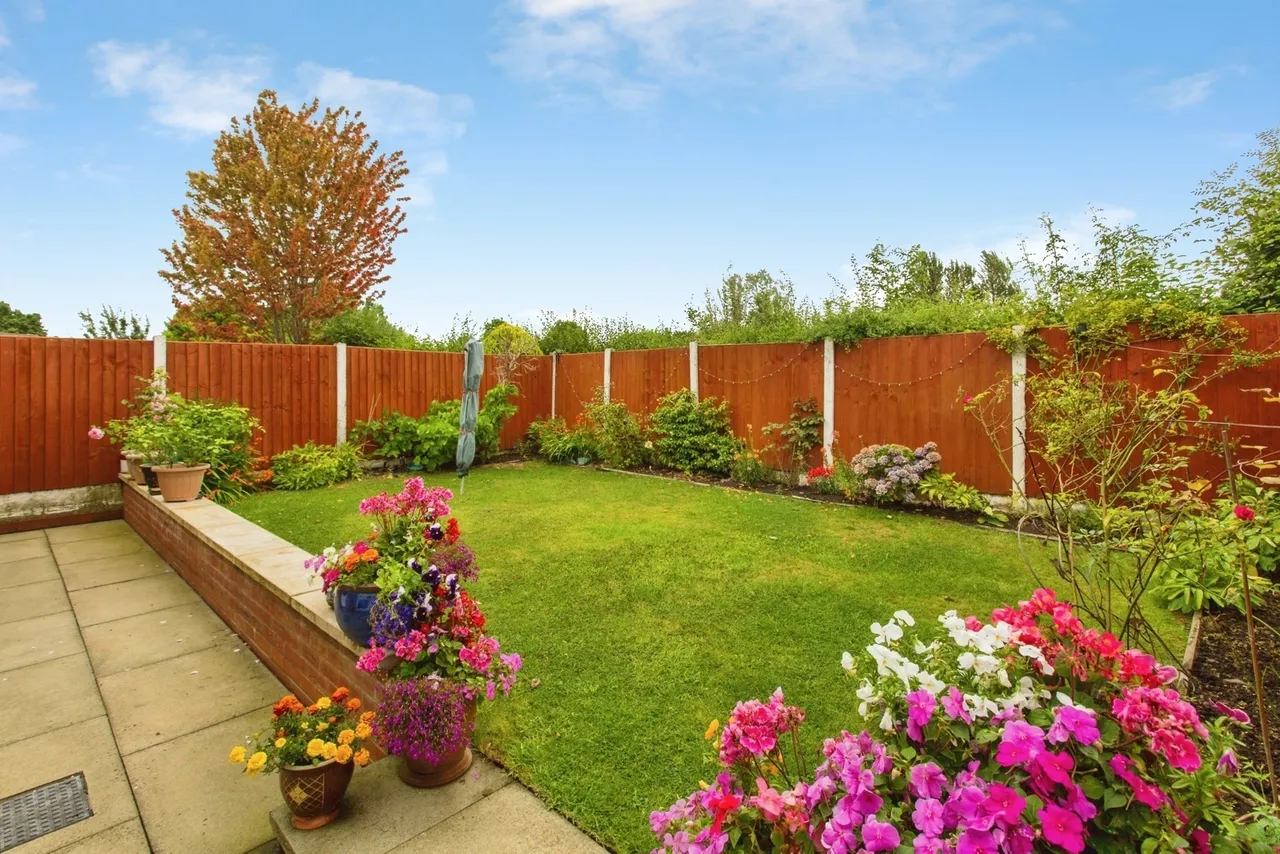 Medway Close, Lostock Hall, Preston, Lancashire, PR5, photo 6
