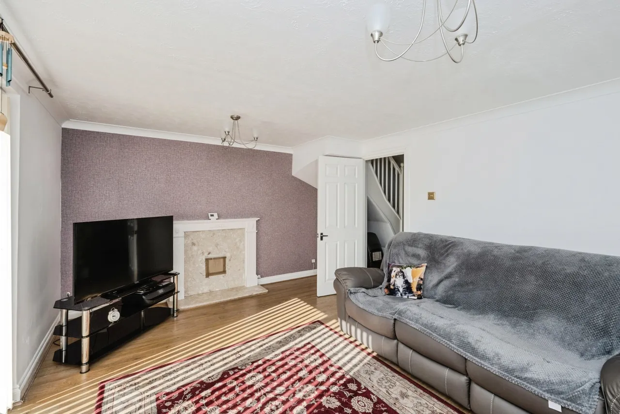 Ffordd Taliesin, Swansea, SA2, photo 11