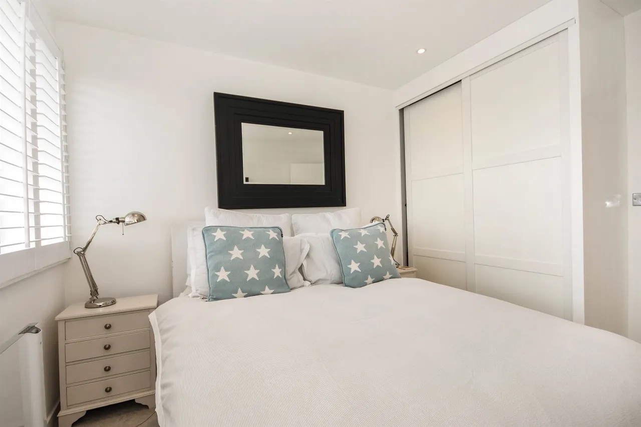 Hubert Road, Brentwood, photo 7