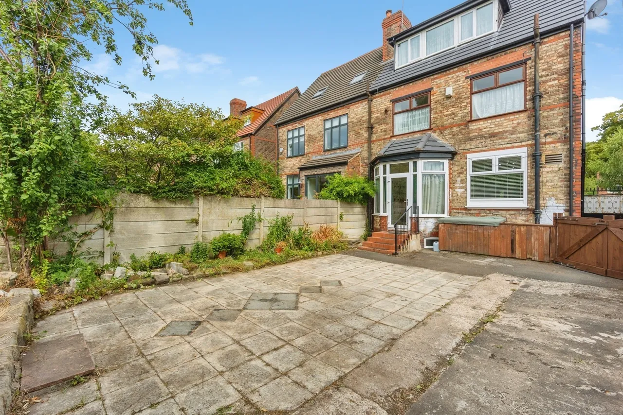 Victoria Road, Whalley Range, Manchester, M16, photo 29