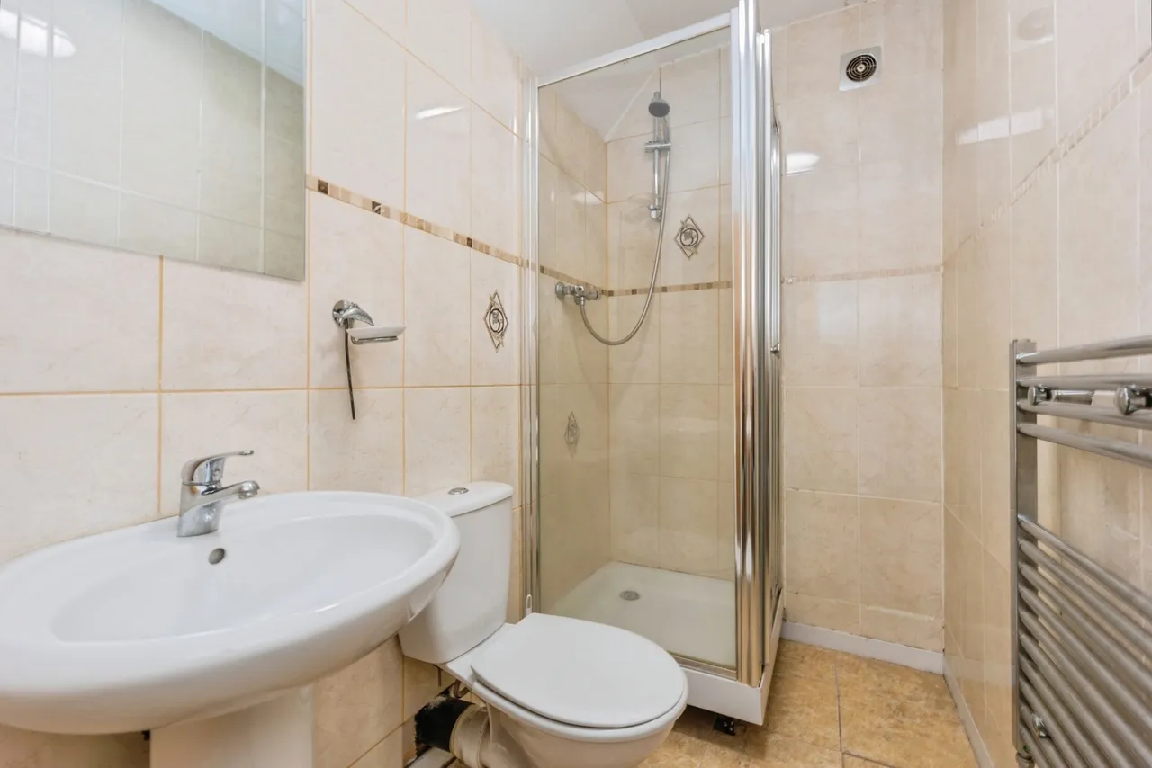 Victoria Road, Whalley Range, Manchester, M16, photo 10