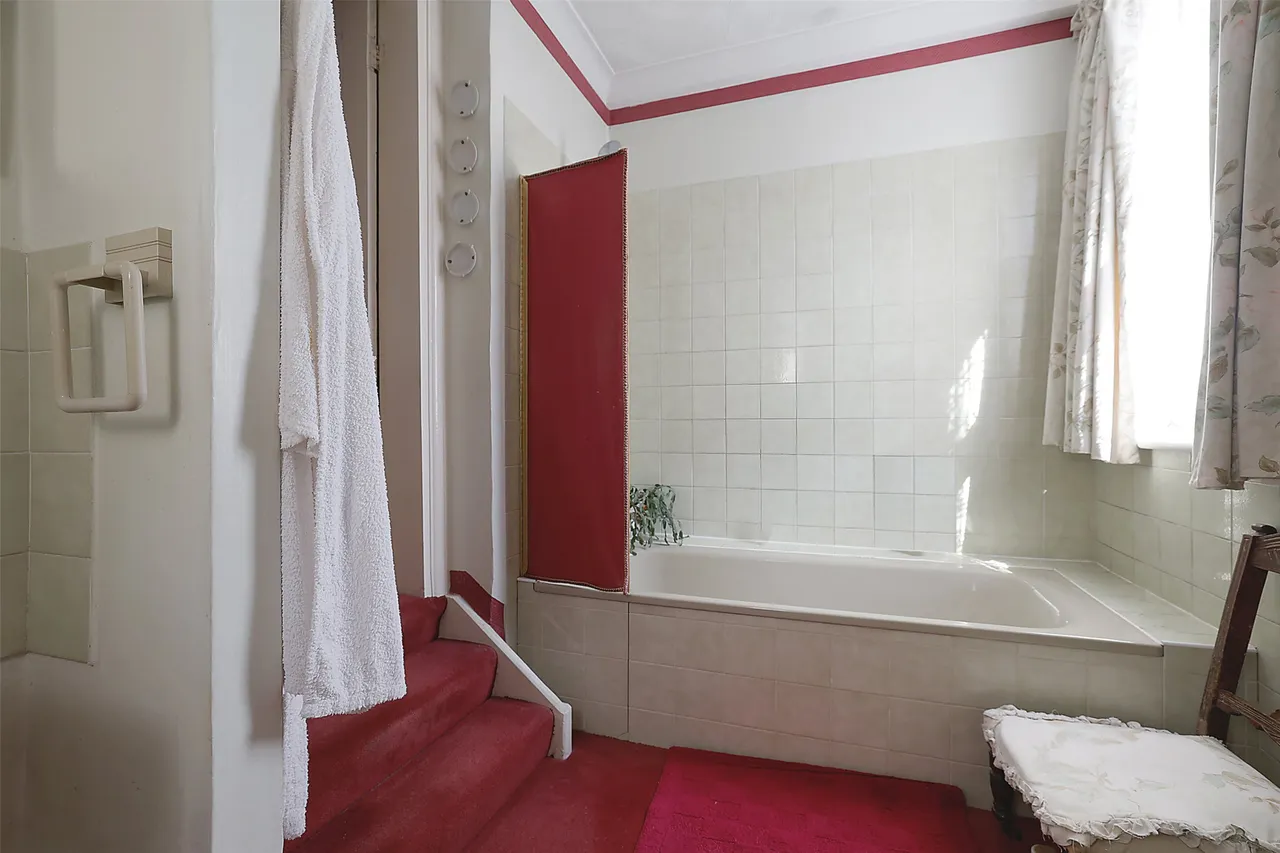 Reigate Road, Redhill, RH1, photo 8