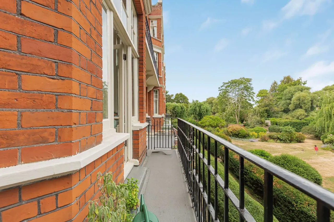 Willoughby Road, East Twickenham, TW1, photo 17