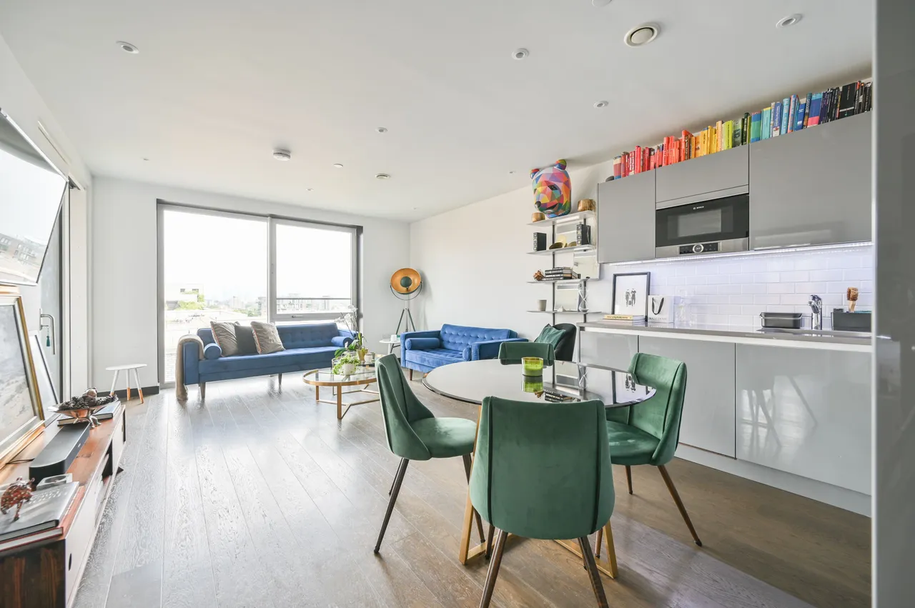 2 bed flat to rent — Flat 907, Baldwin Point, 6 Sayer Street, London