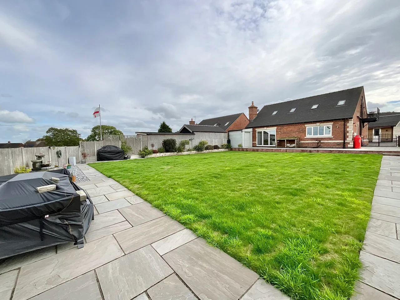 Moss Close, Dilhorne, ST10, photo 34