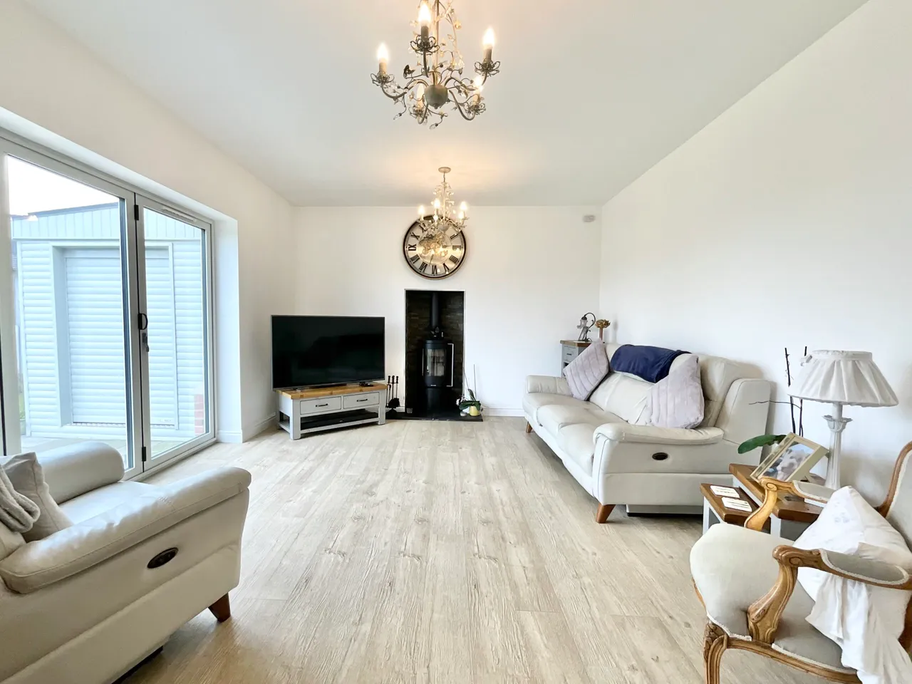 Moss Close, Dilhorne, ST10, photo 8
