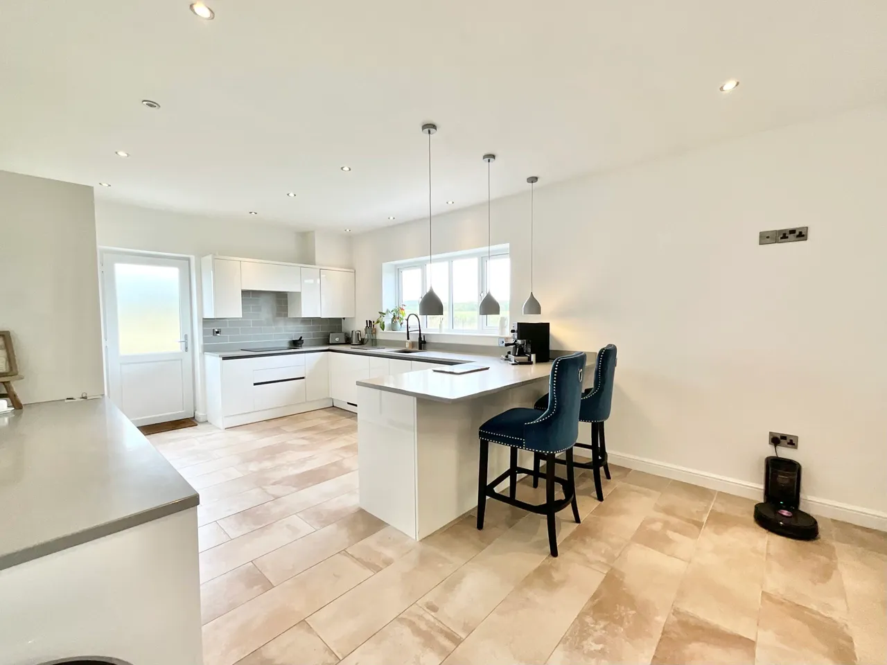 Moss Close, Dilhorne, ST10, photo 6
