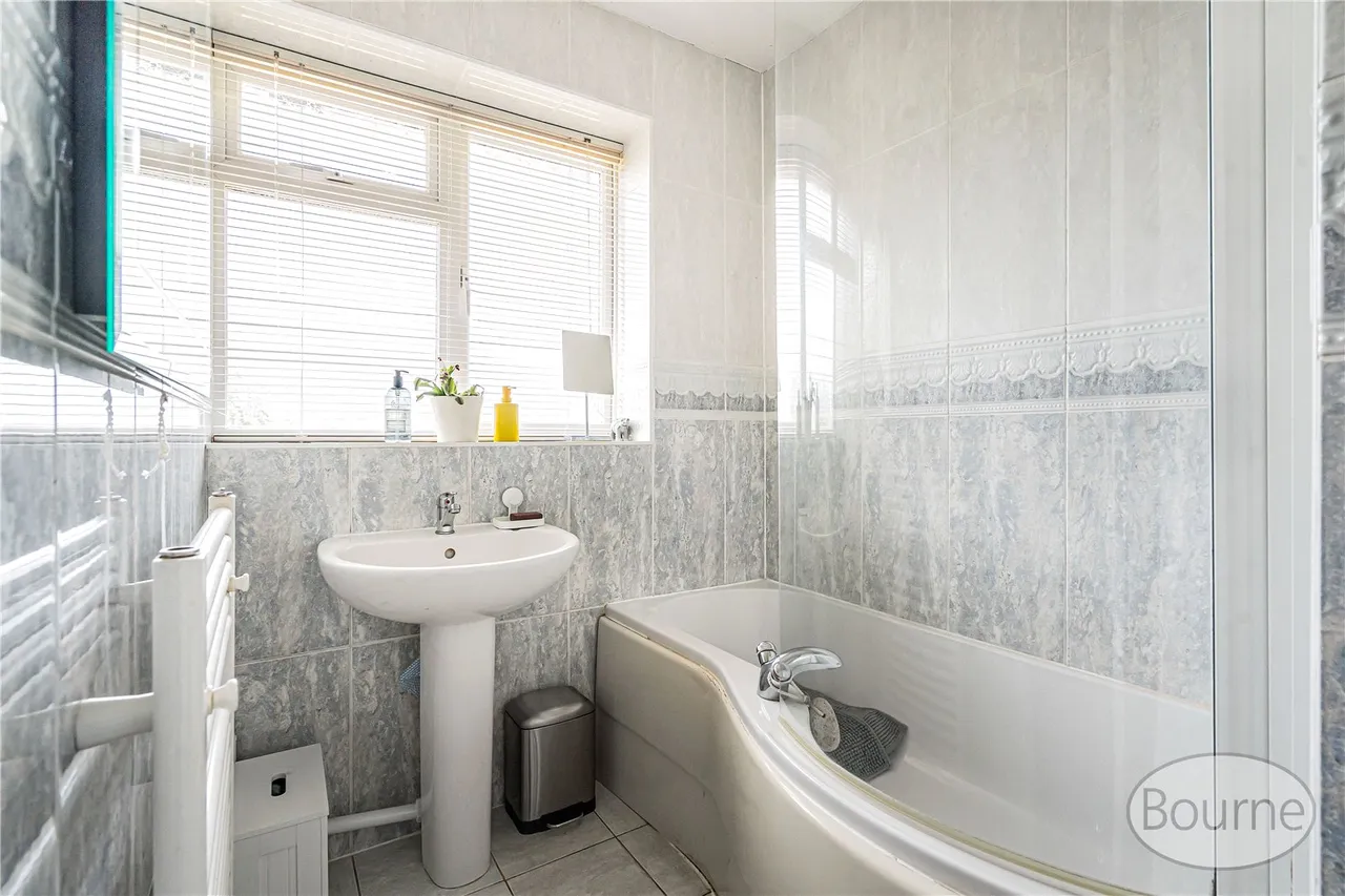 St. Johns Rise, Woking, GU21, photo 9