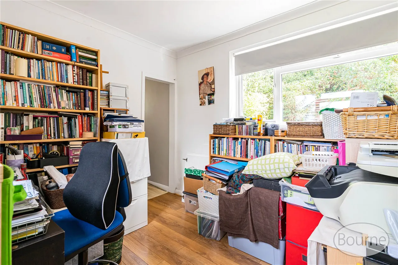 St. Johns Rise, Woking, GU21, photo 12