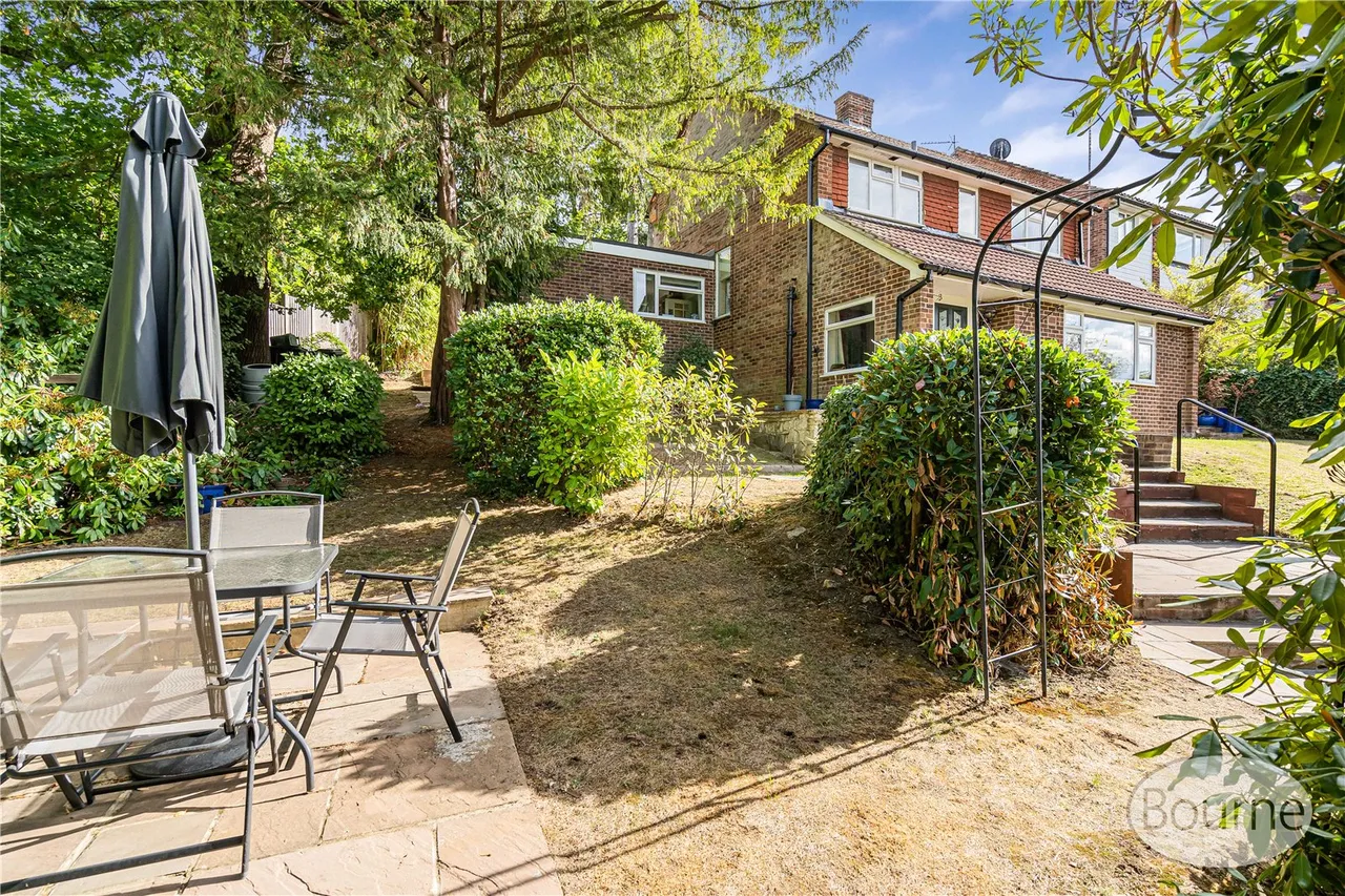 St. Johns Rise, Woking, GU21, photo 17