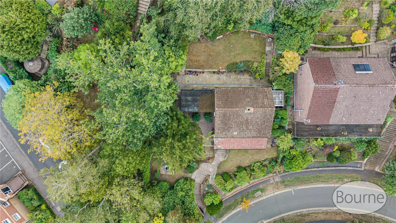 St. Johns Rise, Woking, GU21, photo 22
