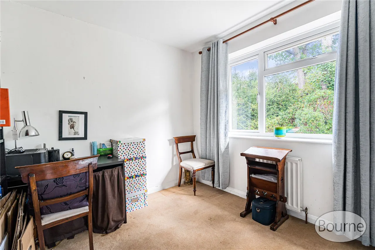 St. Johns Rise, Woking, GU21, photo 8