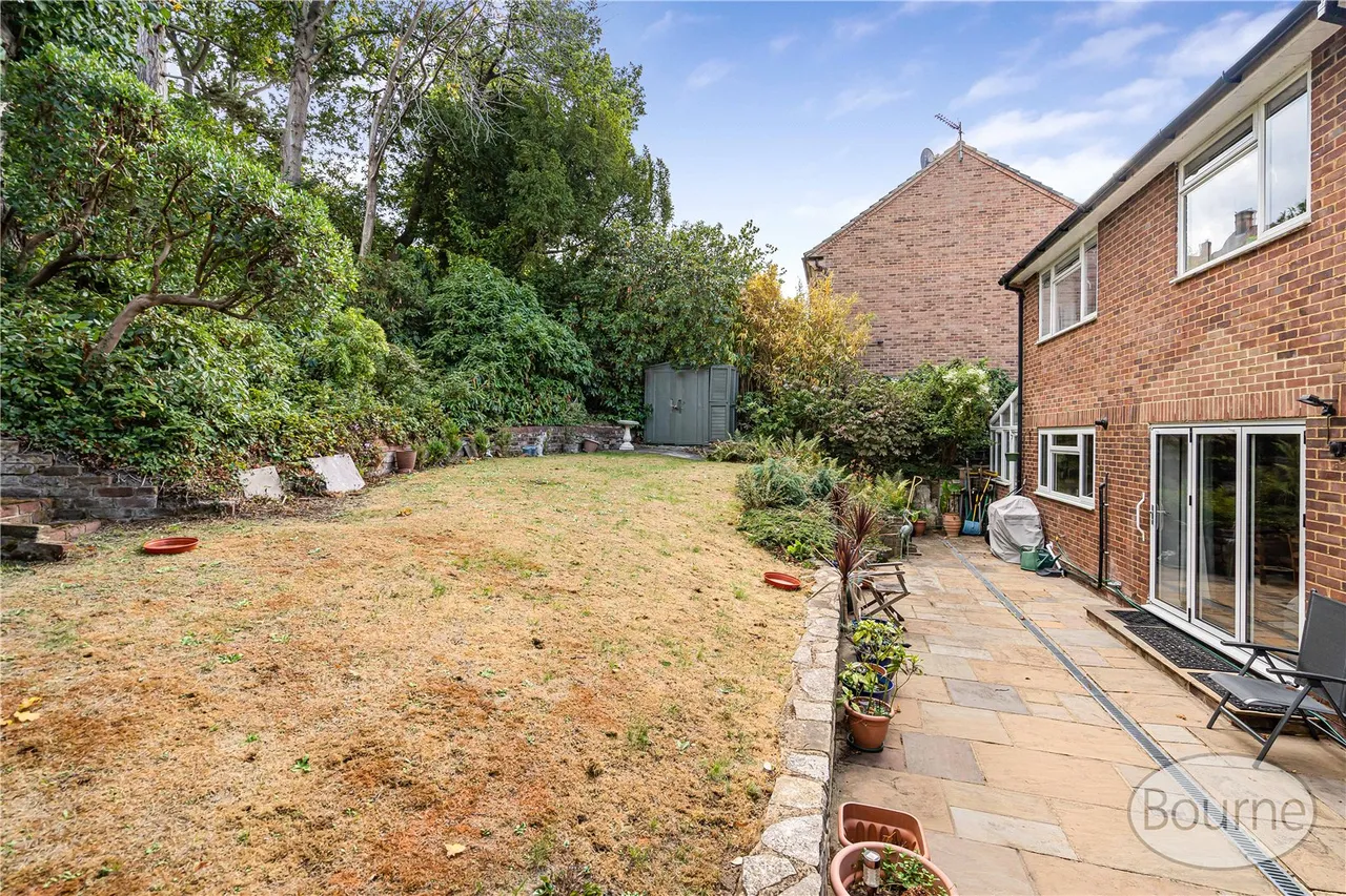 St. Johns Rise, Woking, GU21, photo 15